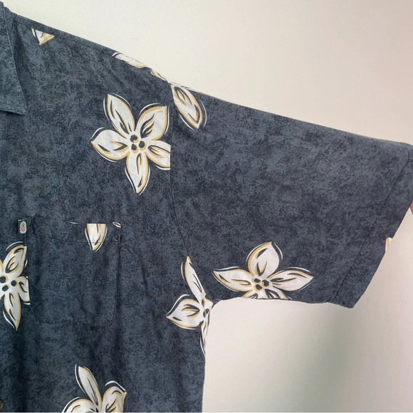 Pineapple Connection hula girls Hawaiian button down t-shirt size XL - Picture 4 of 5